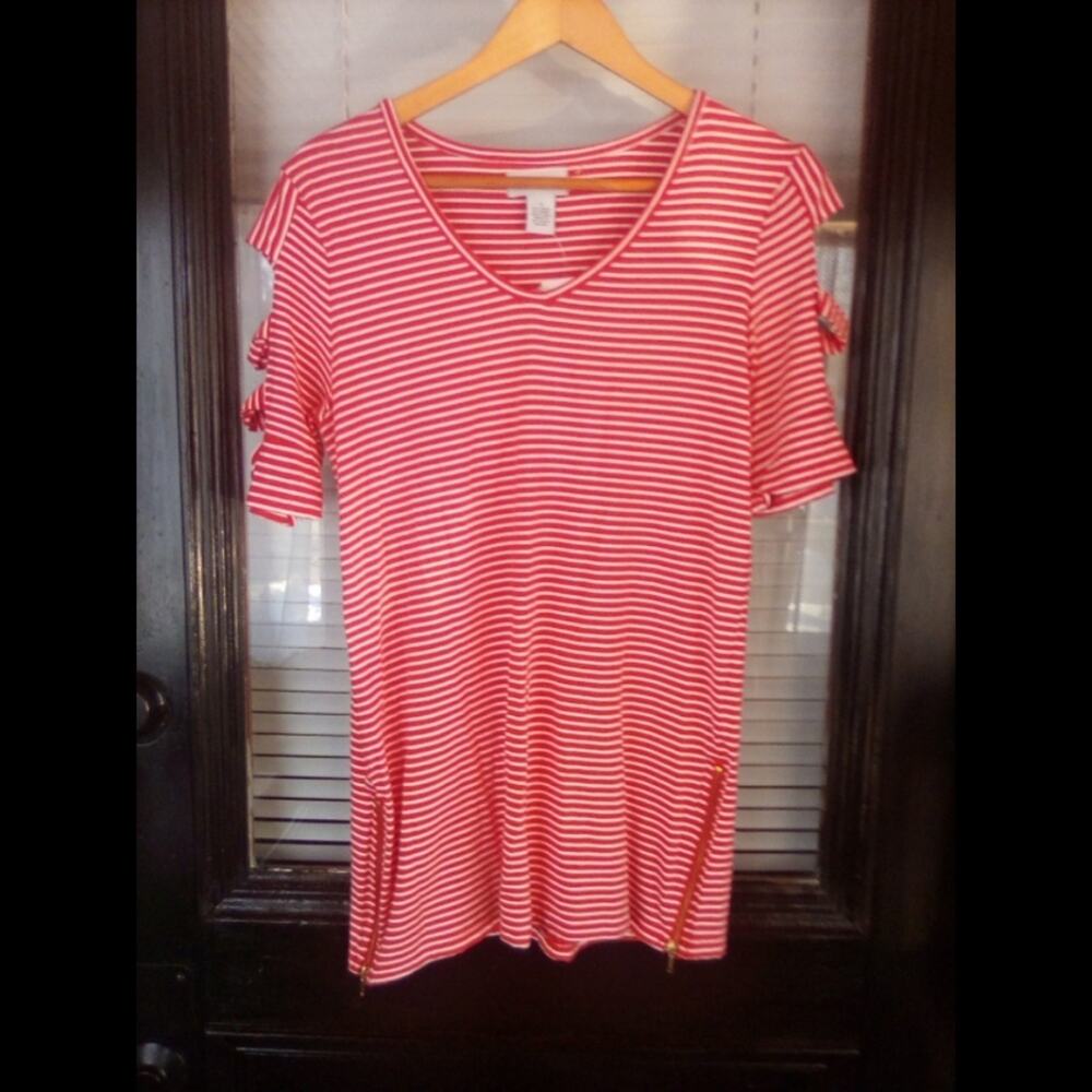 NWT Carmen Marc Valvo striped v-neck t-shirt NWT Small